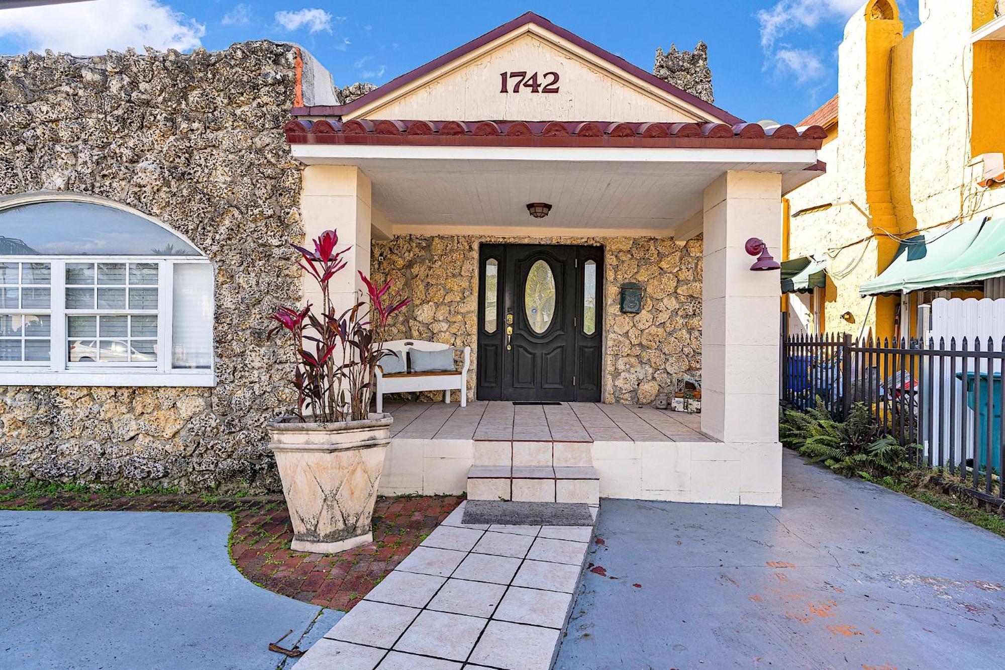 Private Room In Little Havana Miami Dış mekan fotoğraf